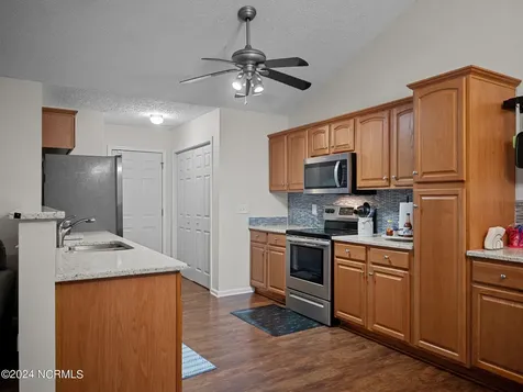 204 Jasmine Lane Jacksonville NC 28546