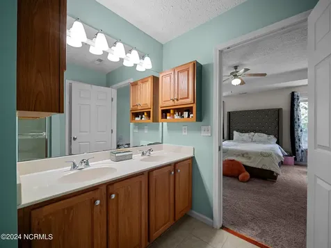 204 Jasmine Lane Jacksonville NC 28546