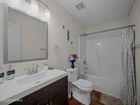 204 Jasmine Lane Jacksonville NC 28546