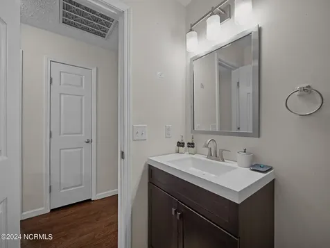 204 Jasmine Lane Jacksonville NC 28546