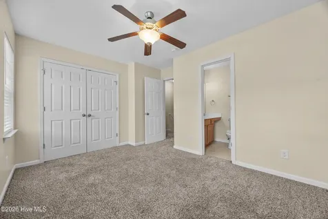 8009 Banister Loop Jacksonville NC 28546