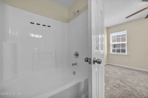 8009 Banister Loop Jacksonville NC 28546