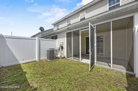 8009 Banister Loop Jacksonville NC 28546