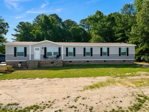 2084 Spring Garden Road New Bern NC 28562