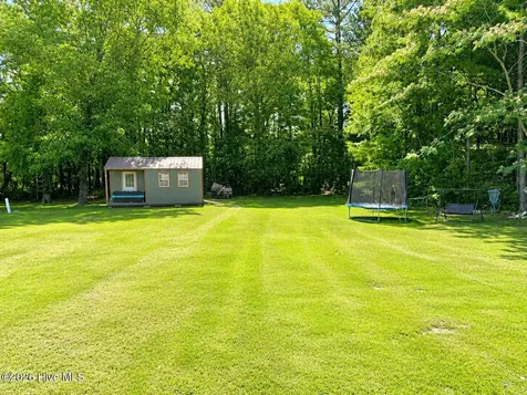 2084 Spring Garden Road New Bern NC 28562