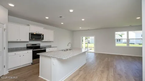 1002 Pampas Grass Drive Castle Hayne NC 28429