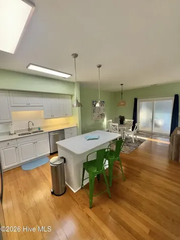 300 Lighthouse Lane Cedar Point NC 28584