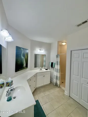 300 Lighthouse Lane Cedar Point NC 28584