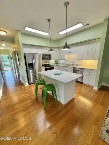 300 Lighthouse Lane Cedar Point NC 28584