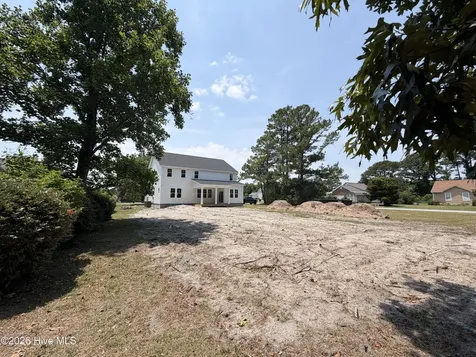 201 Silver Creek Landing Road Swansboro NC 28584