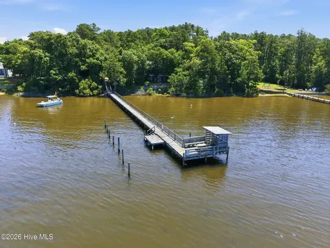 201 Silver Creek Landing Road Swansboro NC 28584