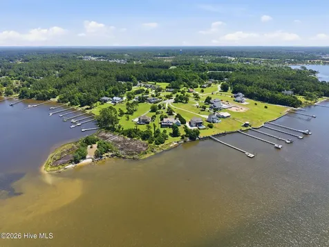 201 Silver Creek Landing Road Swansboro NC 28584