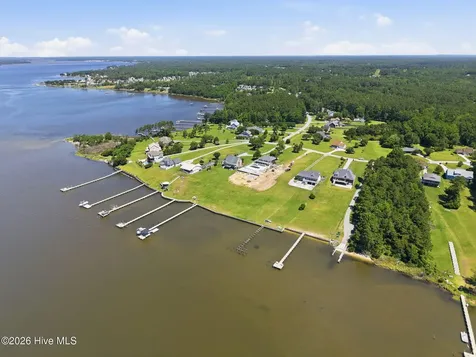 201 Silver Creek Landing Road Swansboro NC 28584