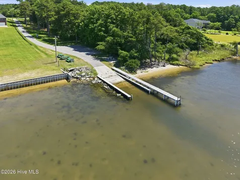 201 Silver Creek Landing Road Swansboro NC 28584
