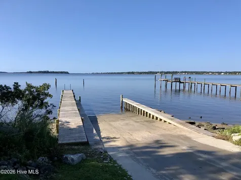 201 Silver Creek Landing Road Swansboro NC 28584