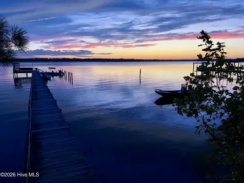 201 Silver Creek Landing Road Swansboro NC 28584