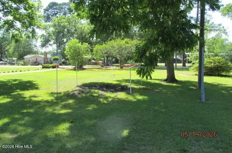 584 N 3rd Street Saint Pauls NC 28384