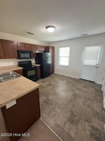207 Lanieve Court Hubert NC 28539