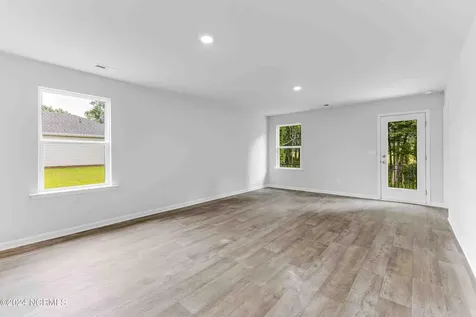 171 E Eagle Creek Drive NE Bolivia NC 28422