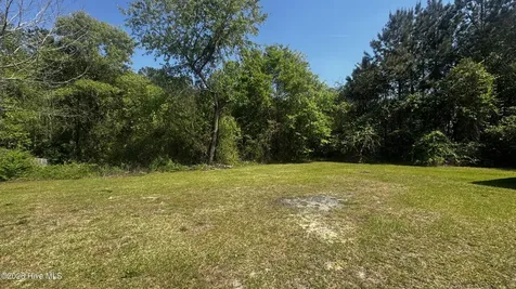 104 Republic Court Jacksonville NC 28540