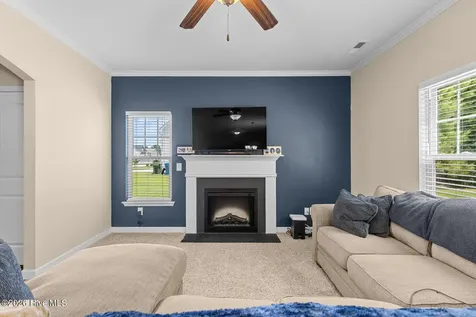 260 Breakwater Drive Sneads Ferry NC 28460