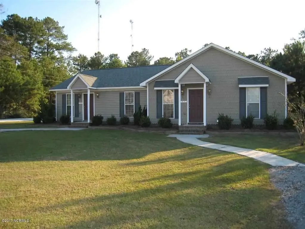 133-2 Starling Road Hubert NC 28539