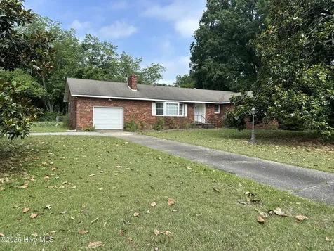 309 Pecan Lane Laurinburg NC 28352
