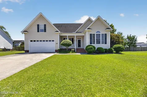 378 Primrose Lane Winterville NC 28590