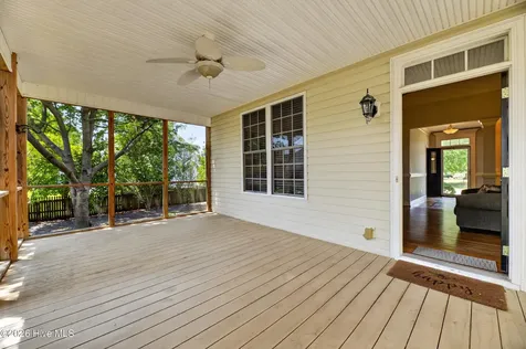 378 Primrose Lane Winterville NC 28590