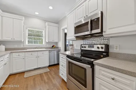 378 Primrose Lane Winterville NC 28590