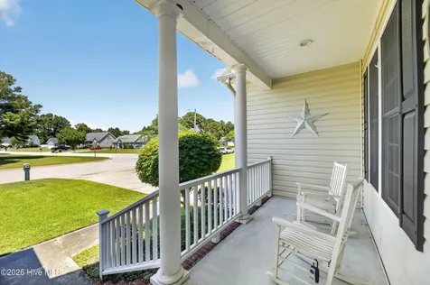378 Primrose Lane Winterville NC 28590