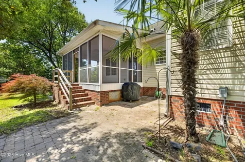 378 Primrose Lane Winterville NC 28590
