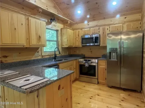 200 Bentley Cove Murphy NC 28906