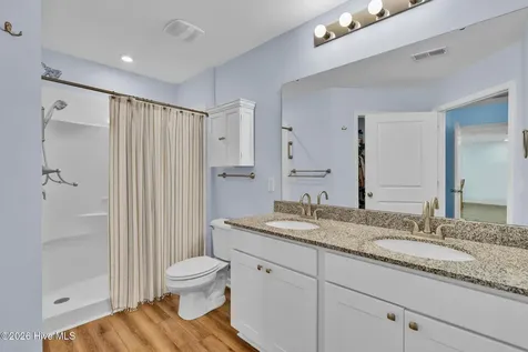 2487 Provence Drive SE Bolivia NC 28422