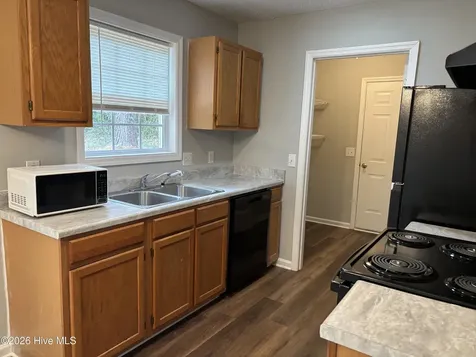805 N Sycamore Street Aberdeen NC 28315