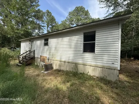 1240 Eagles Nest Road Dudley NC 28333