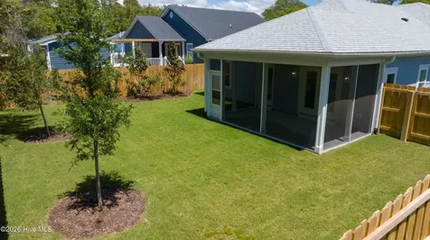 165 NW 4th Street Oak Island NC 28465