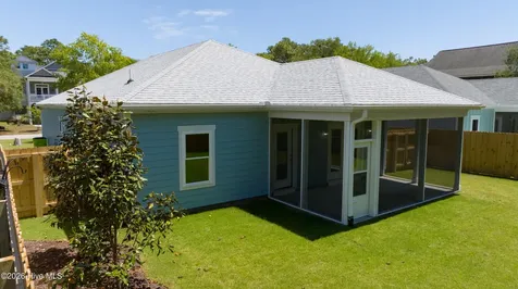 165 NW 4th Street Oak Island NC 28465