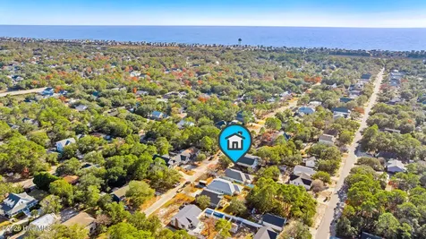 165 NW 4th Street Oak Island NC 28465
