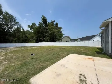 319 Cotton Hill Place Hubert NC 28539