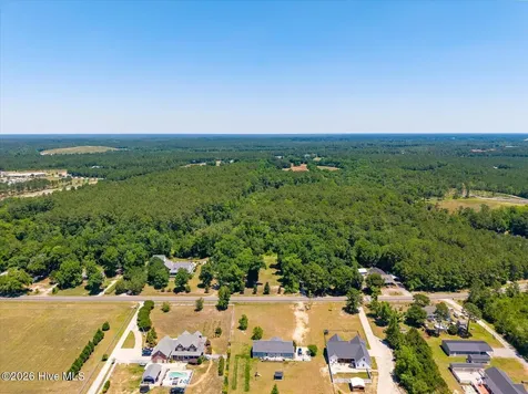 130 Benton Road SE Bolivia NC 28422