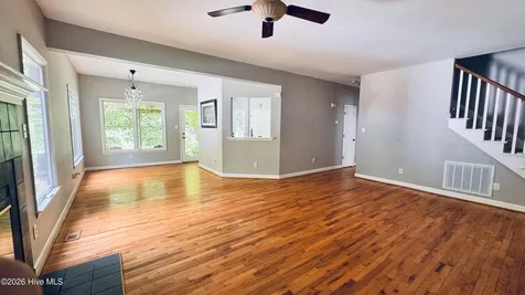240 Mcgregor Woods Road Chapel Hill NC 27517