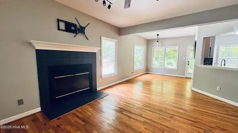 240 Mcgregor Woods Road Chapel Hill NC 27517