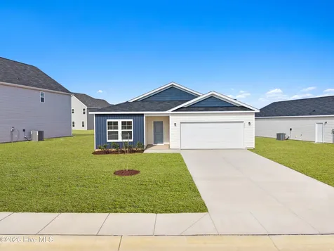 167 N Squires Run Lane Richlands NC 28574