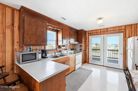 1906 N New River Drive Surf City NC 28445