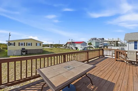 1906 N New River Drive Surf City NC 28445