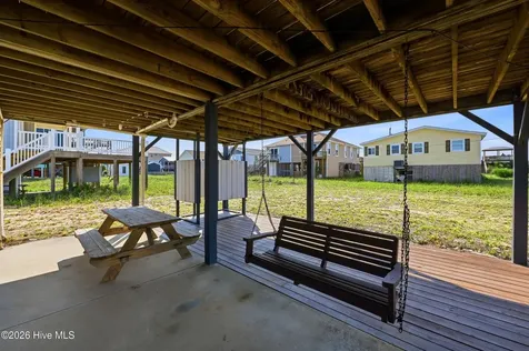 1906 N New River Drive Surf City NC 28445