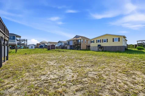 1906 N New River Drive Surf City NC 28445