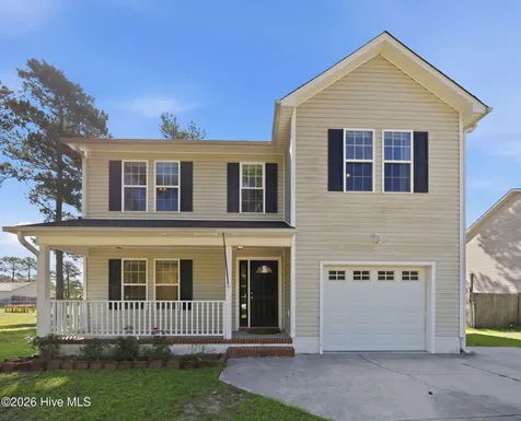 128 Van Riggs Road Hubert NC 28539