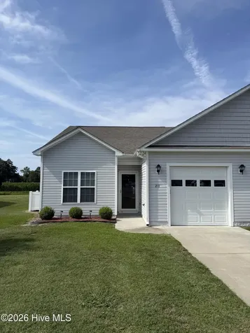 211 Briarcliff Court Kinston NC 28501
